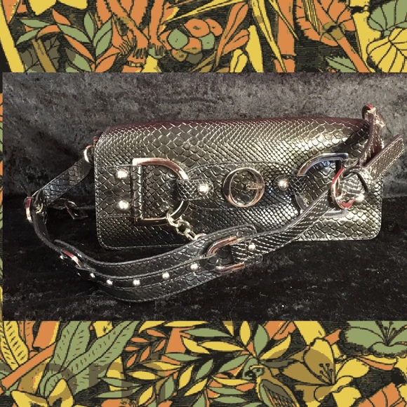 Y2K Classic black faux snake print mini handbag 🖤 - Picture 5 of 12